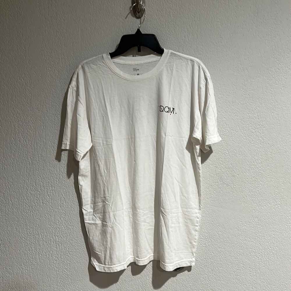 💜 Dqm T-shirt NWOT